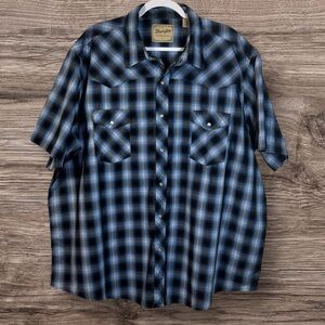 Wrangler Short Sleeve Blue and Black Plaid Men’s Western Shirt